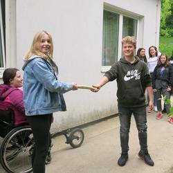 Die Staffel der Waldorfschule Karl Schubert Graz vor dem Start nach Eisenstadt